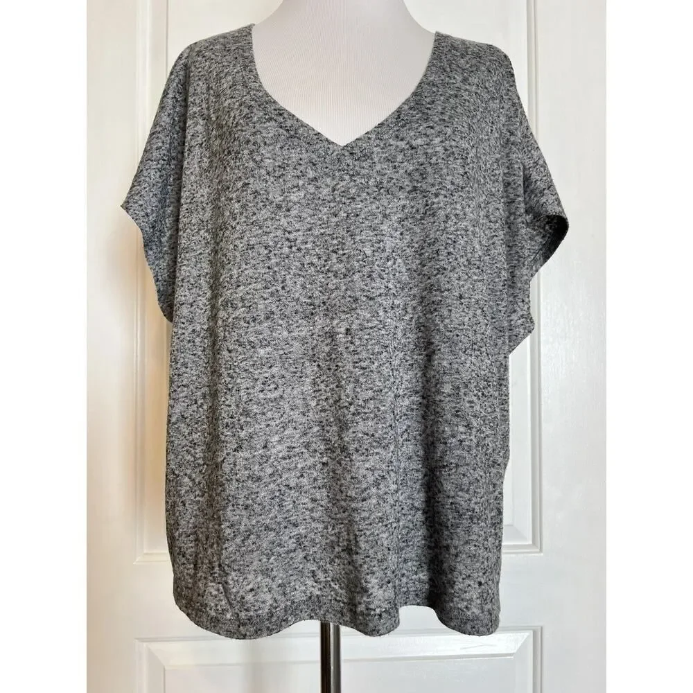 EBERJEY Bobby The Camp Top Designer Casual V Neck Slouchy Sleep Shirt Lounge L